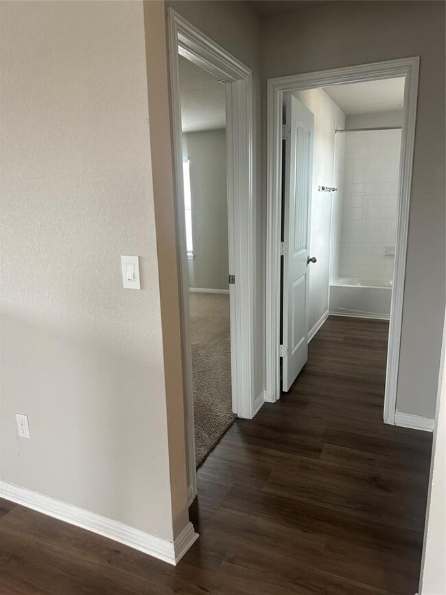 Building Photo - 110 Rainmaker Cv