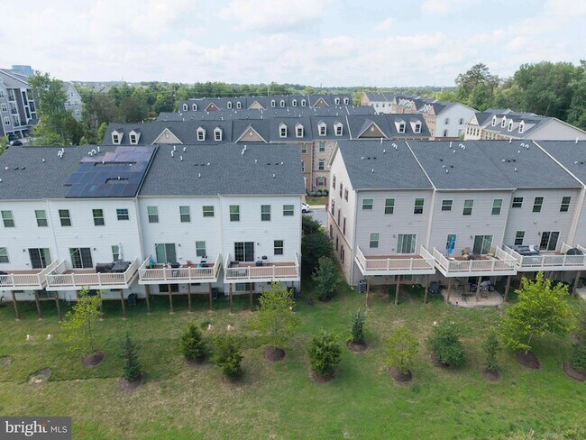 Building Photo - 8032 Spring Arbor Dr
