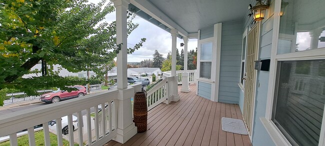 Building Photo - This Solid Build Home is Affordable & Spacious