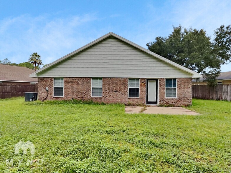 Building Photo - 1850 Penzance Pkwy