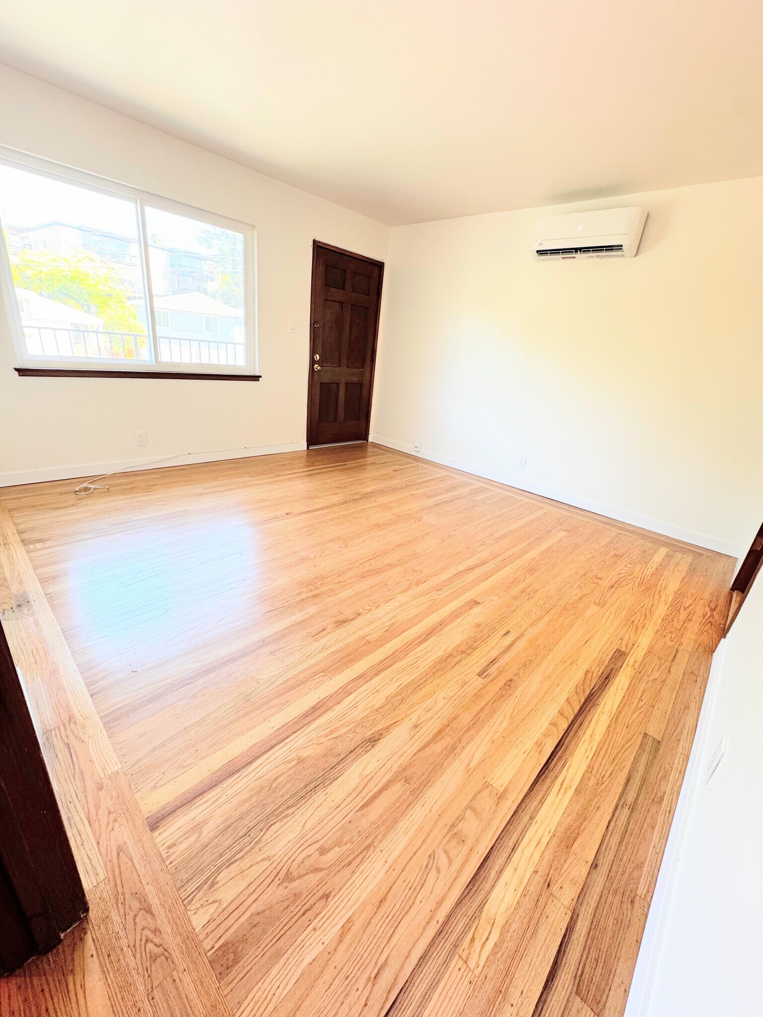 Living Room - 1503 Carmel Dr