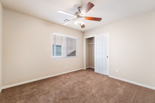 Building Photo - Upgraded Tri-Level Home on a Cul-de-Sac Lot in Southwest