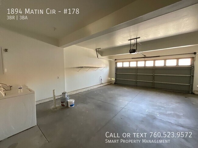 Building Photo - 1894 Matin Cir