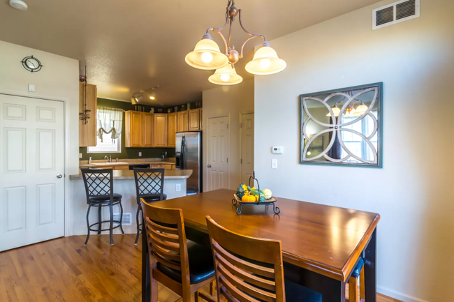 Dining Room - 2763 Bar Harbor Dr