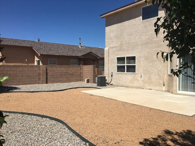 Building Photo - Northern Meadows - 3BR 2 Story - LOFT