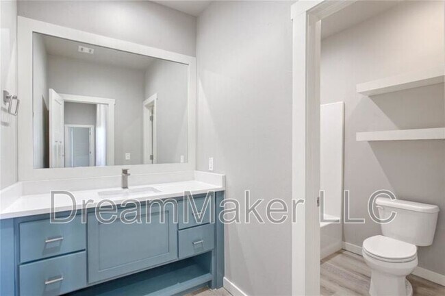 Building Photo - 3117 SE 35th St