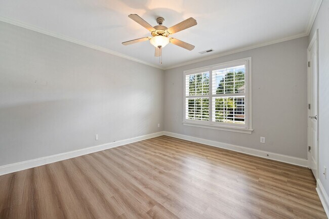 Building Photo - Apex Rental with Renovated Attic, Screened...