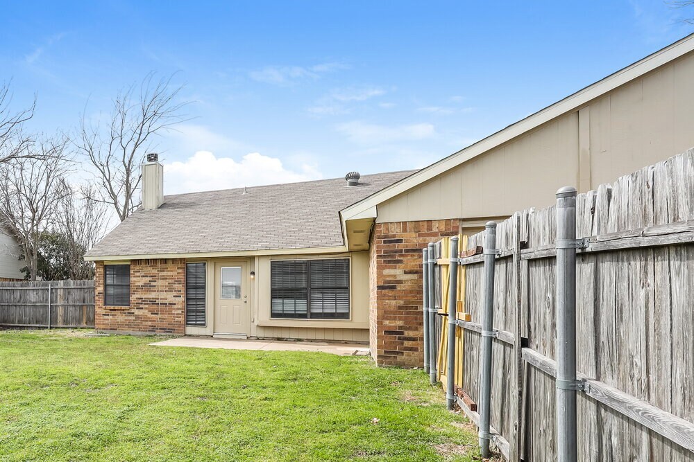 Building Photo - 5322 Brookport Dr