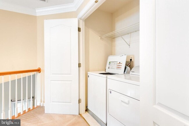 Building Photo - 2202 Sarah Woods Ct
