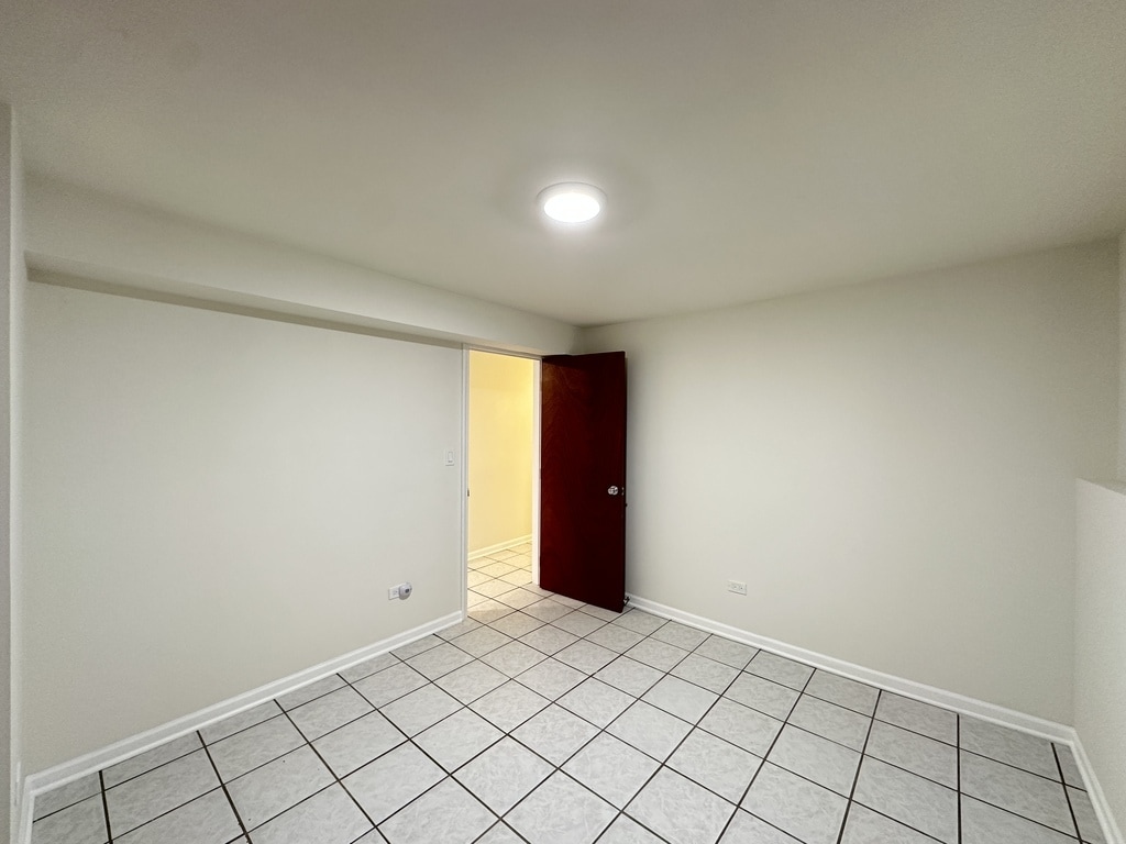 Building Photo - 5806 N Broadway St