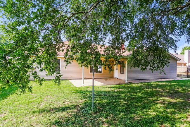 Building Photo - 7133 Butterfly Dr
