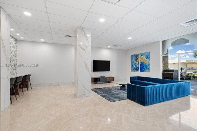 Building Photo - 250 174th St