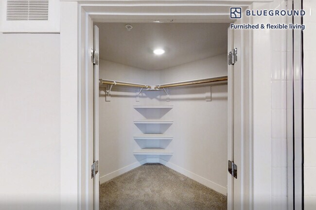 Building Photo - 13195 W Progress Cir