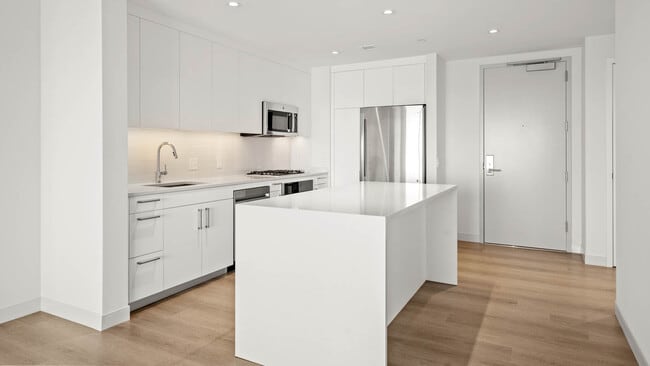 Building Photo - 35 Lomasney Wy