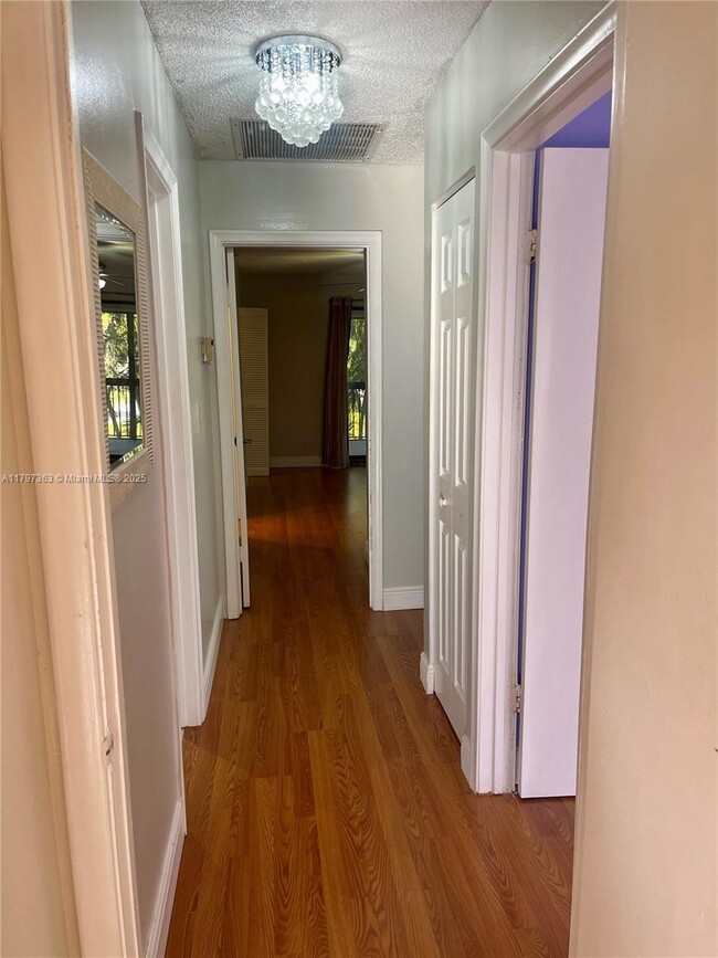 Building Photo - 6695 Racquet Club Dr