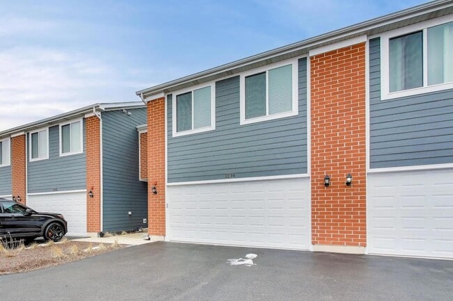 Building Photo - 1234 Gillespie Ln