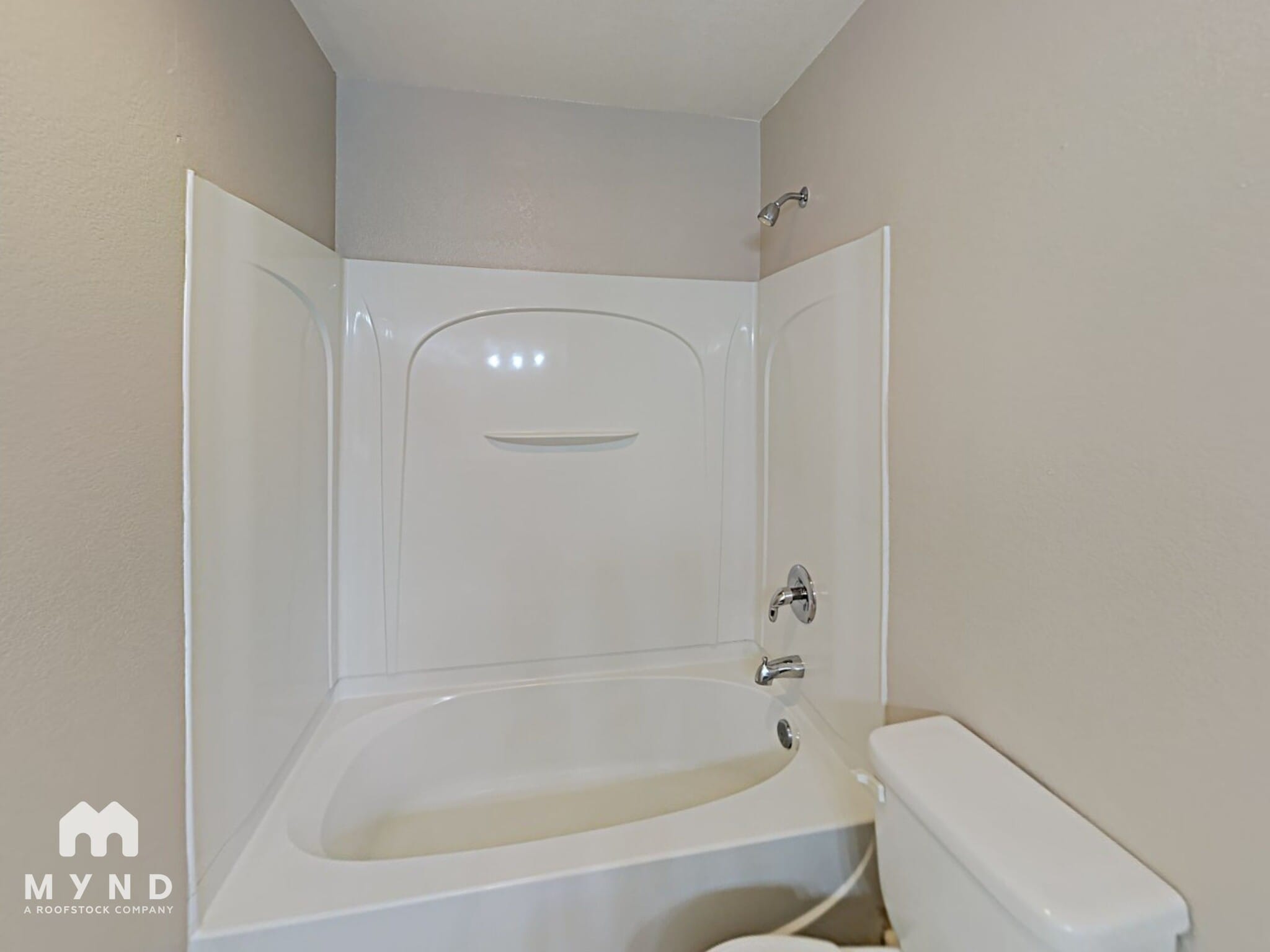 Building Photo - 398 Metro Ln