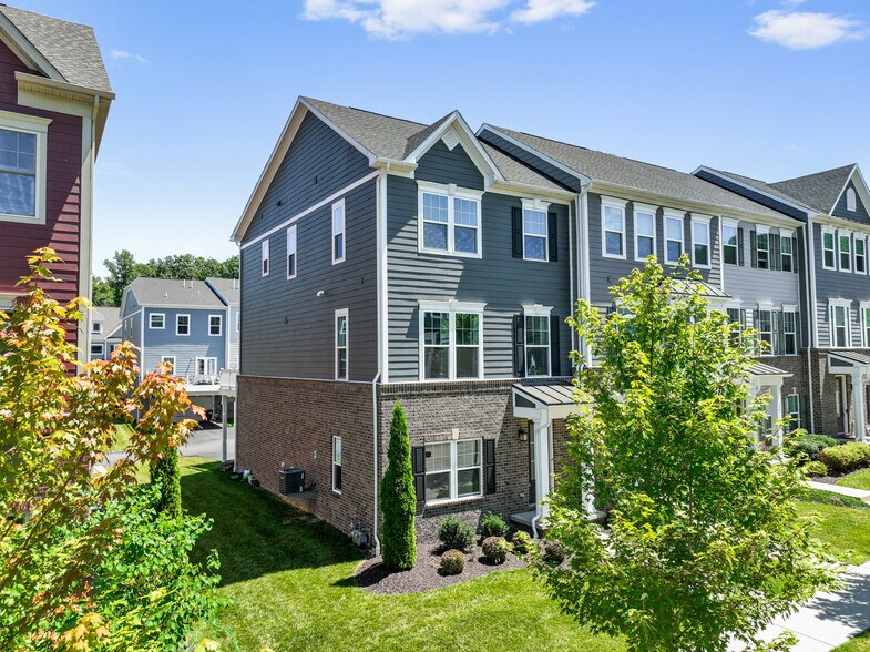 Building Photo - 521 Tuscarora Rd