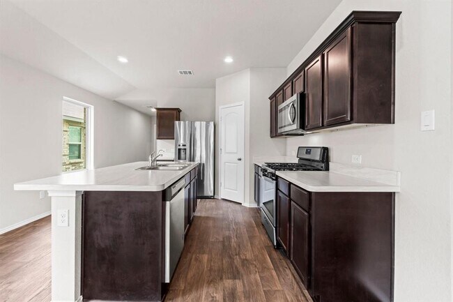 Building Photo - 14409 Sugar Pines Dr