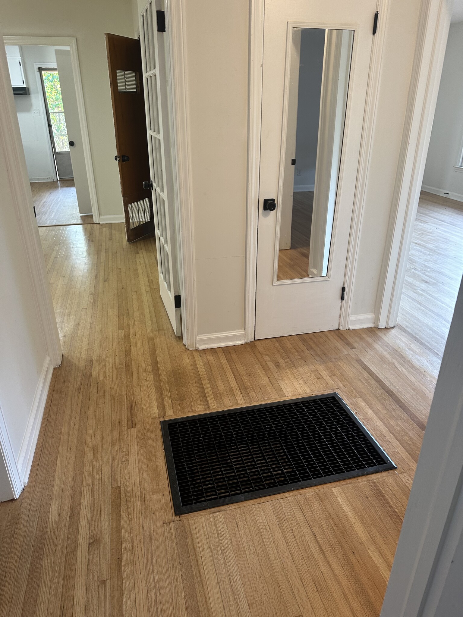 Building Photo - 3414 Peach Orchard Rd