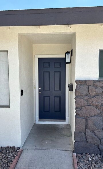 Building Photo - 3813 El Conlon Ave