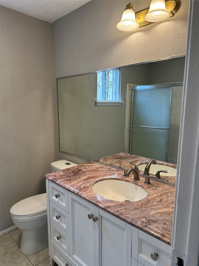 Building Photo - 14803 Wind Cave Ln