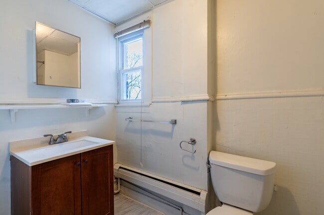 Building Photo - 35 State St