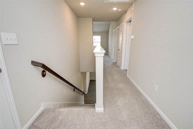 Building Photo - 8411 Baywatch Cir