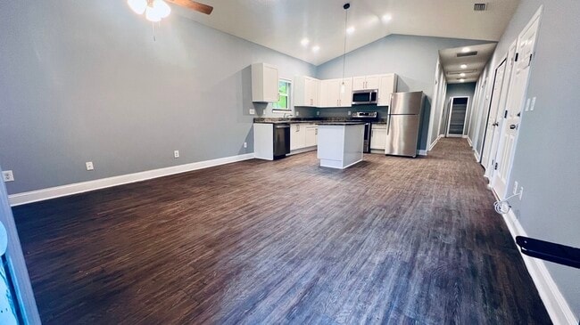 Building Photo - 6649 Osceola St