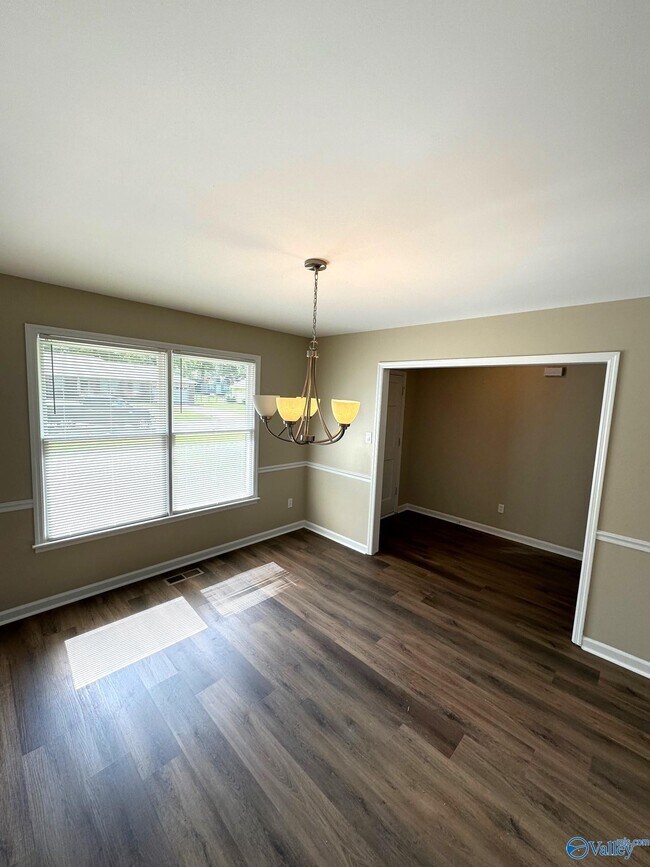 Building Photo - 13461 Wendy Dr