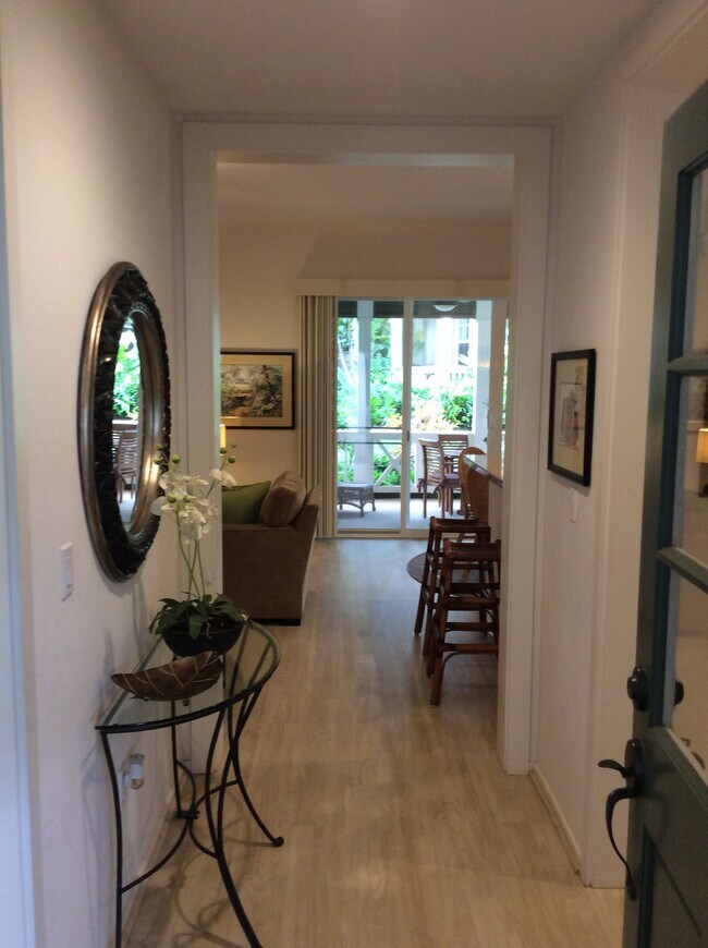 Entry - 92-1212 Olani St