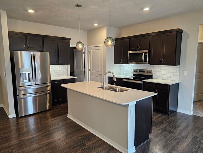 Building Photo - Spacious recently built home just west of Waukee!