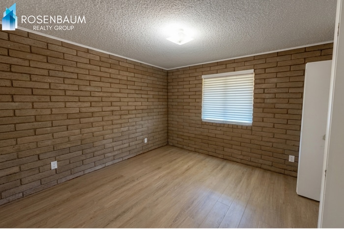 Building Photo - 3016 N Yavapai Rd E