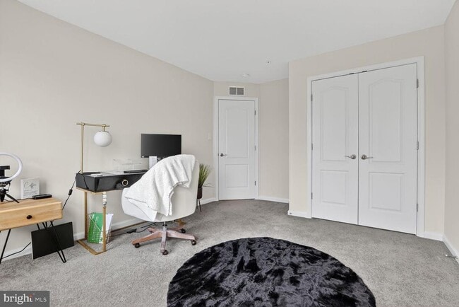 Building Photo - 9427 James MacGowan Ln