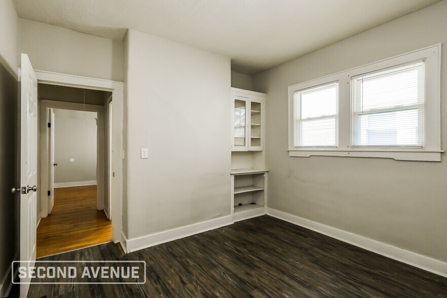 Building Photo - 459 S 41st St