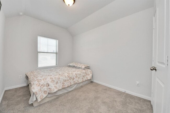 Building Photo - 7009 Terra Ln