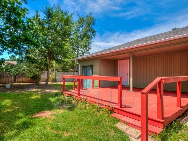 Building Photo - 2132 Andover Ct