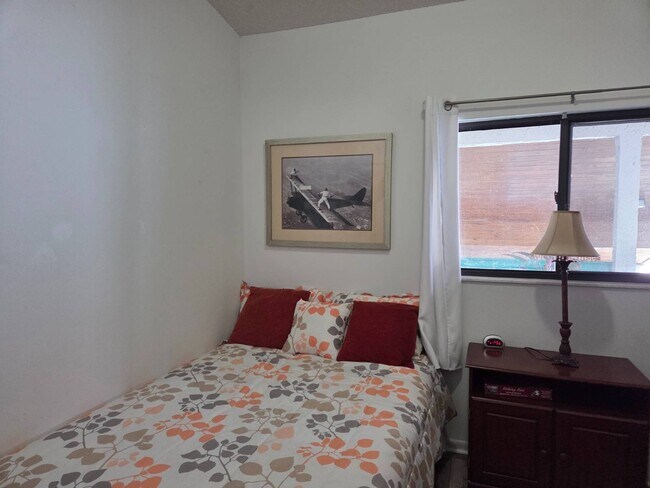 Building Photo - 4915 Casablanca Cir