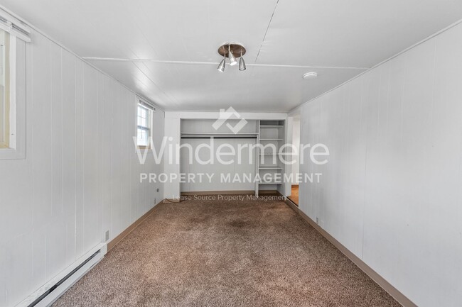Building Photo - 1612 W 7th Ave