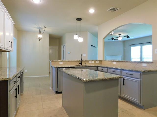 Building Photo - 835 Post Oak Pl