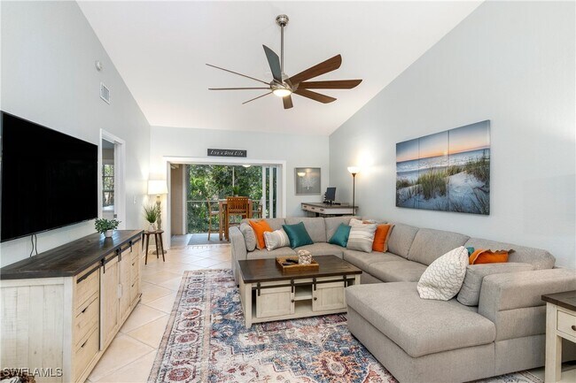 Building Photo - 829 Tanbark Dr