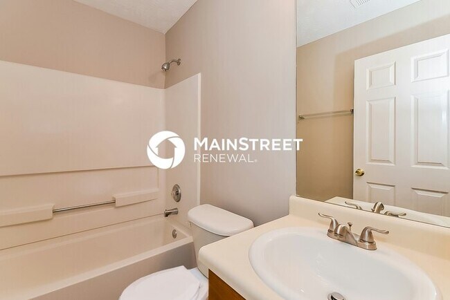 Building Photo - 3 Bedroom Pet-Friendly Home in Ellenwood, GA with Main Street Renewal