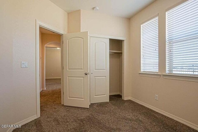 Building Photo - 4828 Ruben Soto