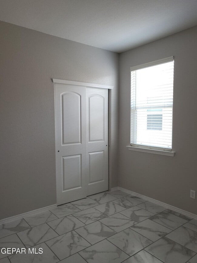 Building Photo - 15137 Ambition Ave