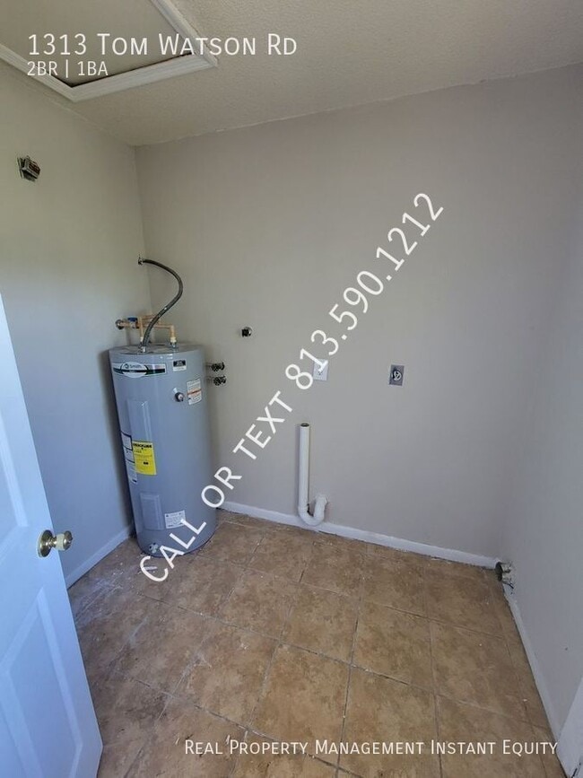 Building Photo - 1313 Tom Watson Rd