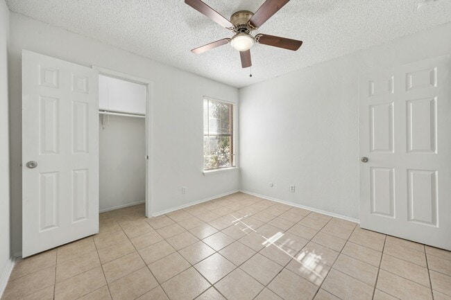 Building Photo - 6188 Vega Dr