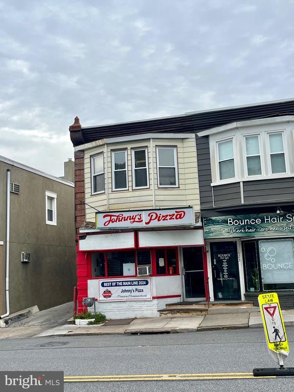 Primary Photo - 1025 W Lancaster Ave