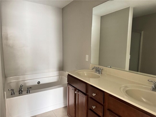 Building Photo - 1013 Nightfall Ct NW