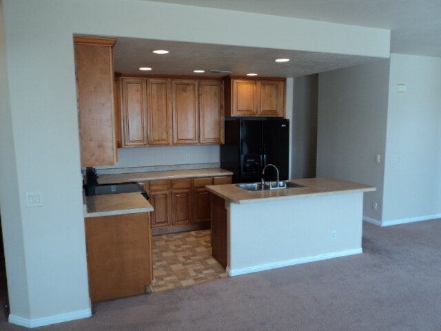Building Photo - 175 Shade Tree Ln