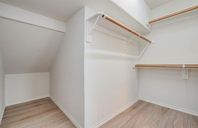 Building Photo - 12026 Parkers Hideaway Dr